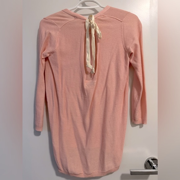 Babaton - Picture 2 of 3